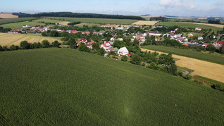 letecký snímek obce Líšná